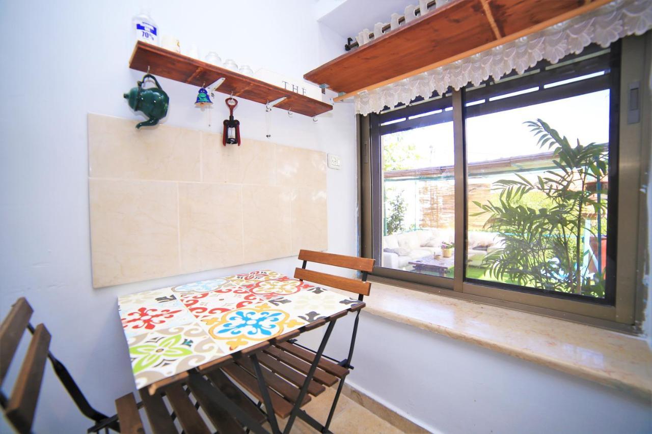 Ahuzat Shaul - Studio Hotel Hadera Kültér fotó