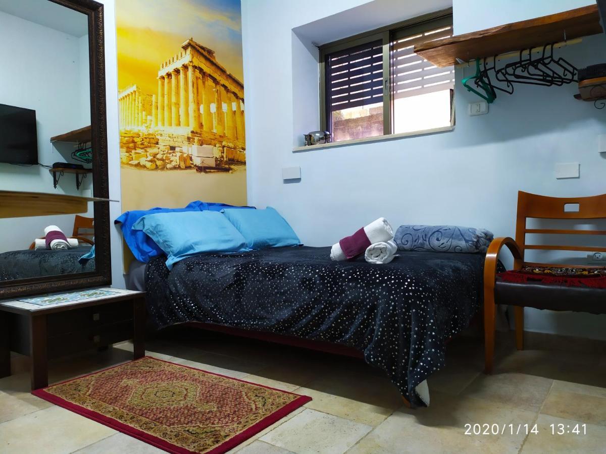 Ahuzat Shaul - Studio Hotel Hadera Kültér fotó